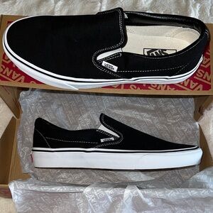 NEW-Vans Black Classic Slip-On Shoes, Men’s Size 8.5/Women’s Size 10